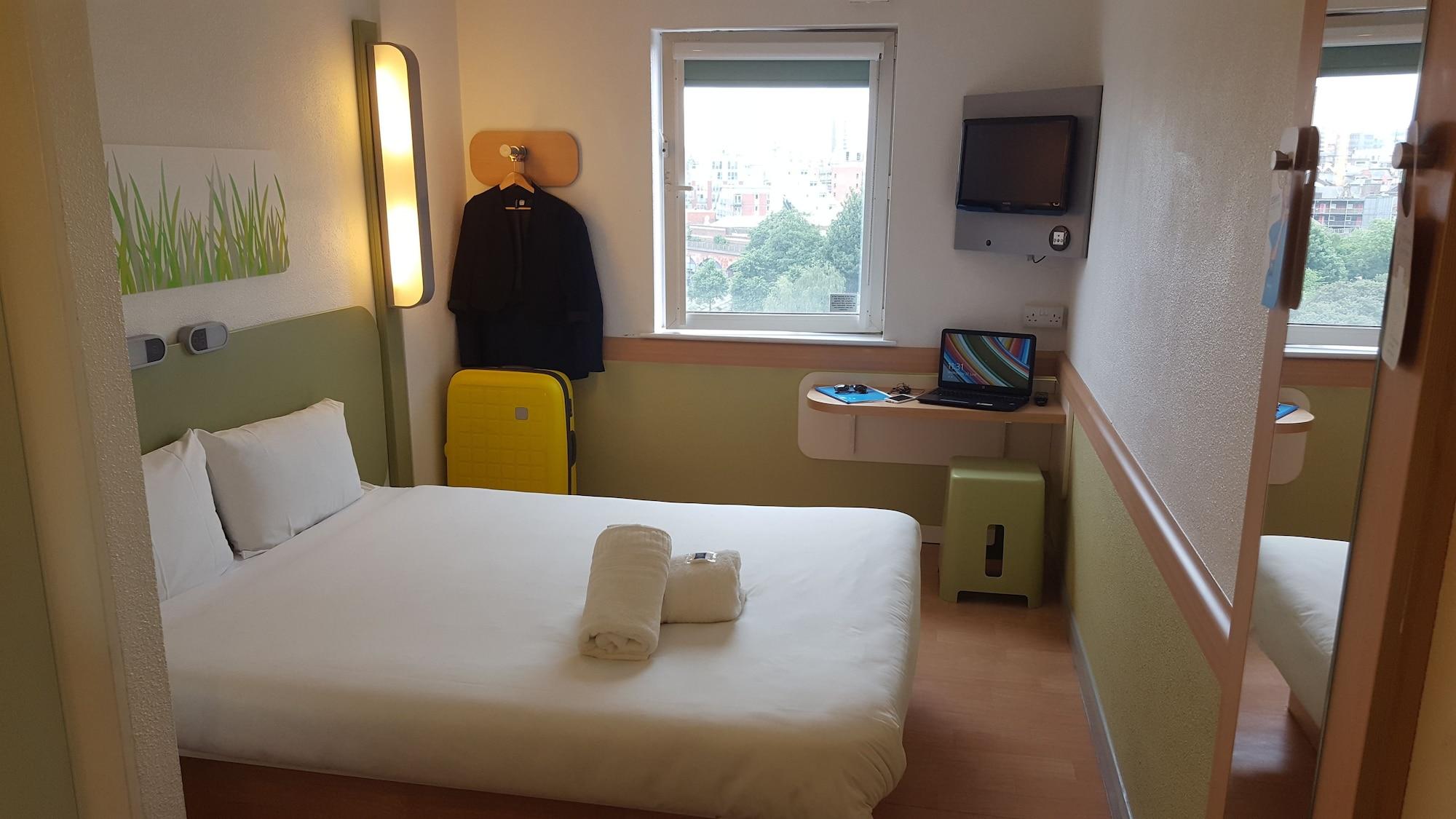 Hotel Ibis Budget Leeds Centre Crown Point Road Leeds (West Yorkshire)